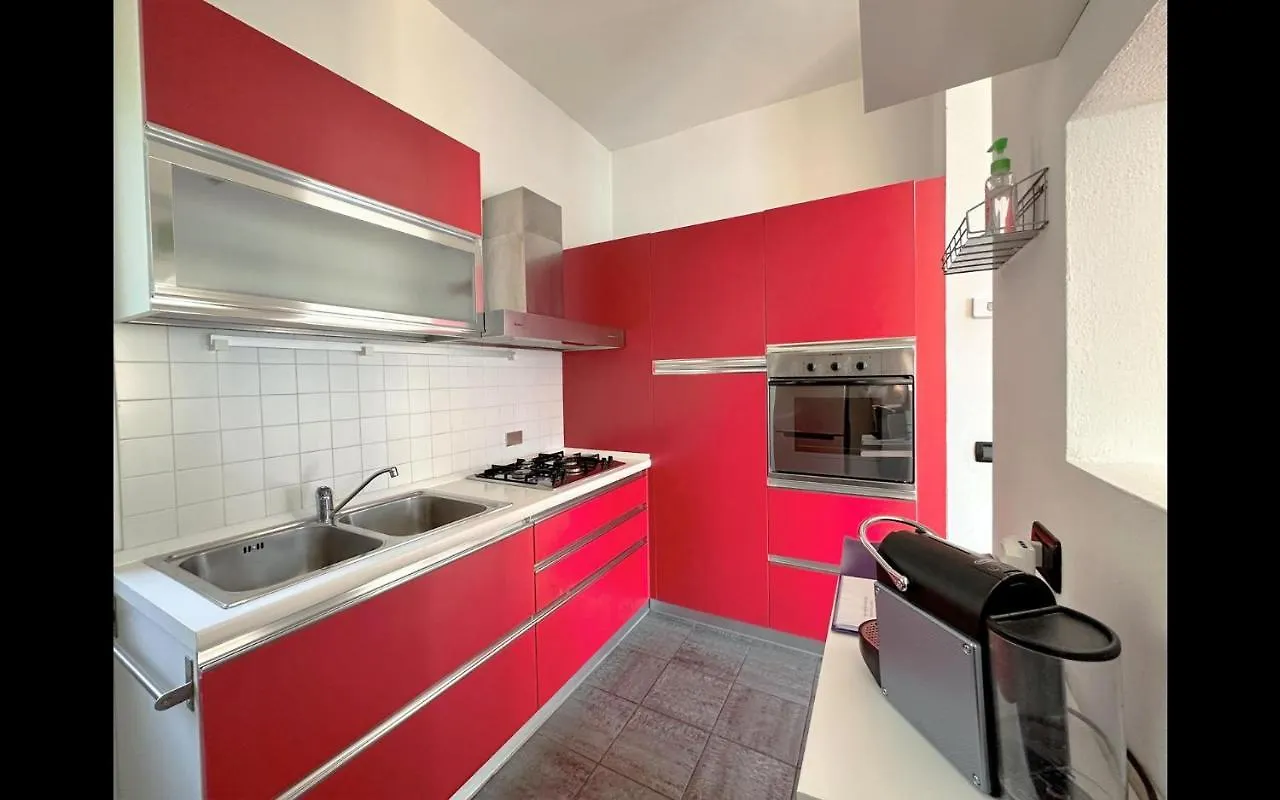 Carate 16 Apartment With Balcony & Lake View 카라테우리오 0*,